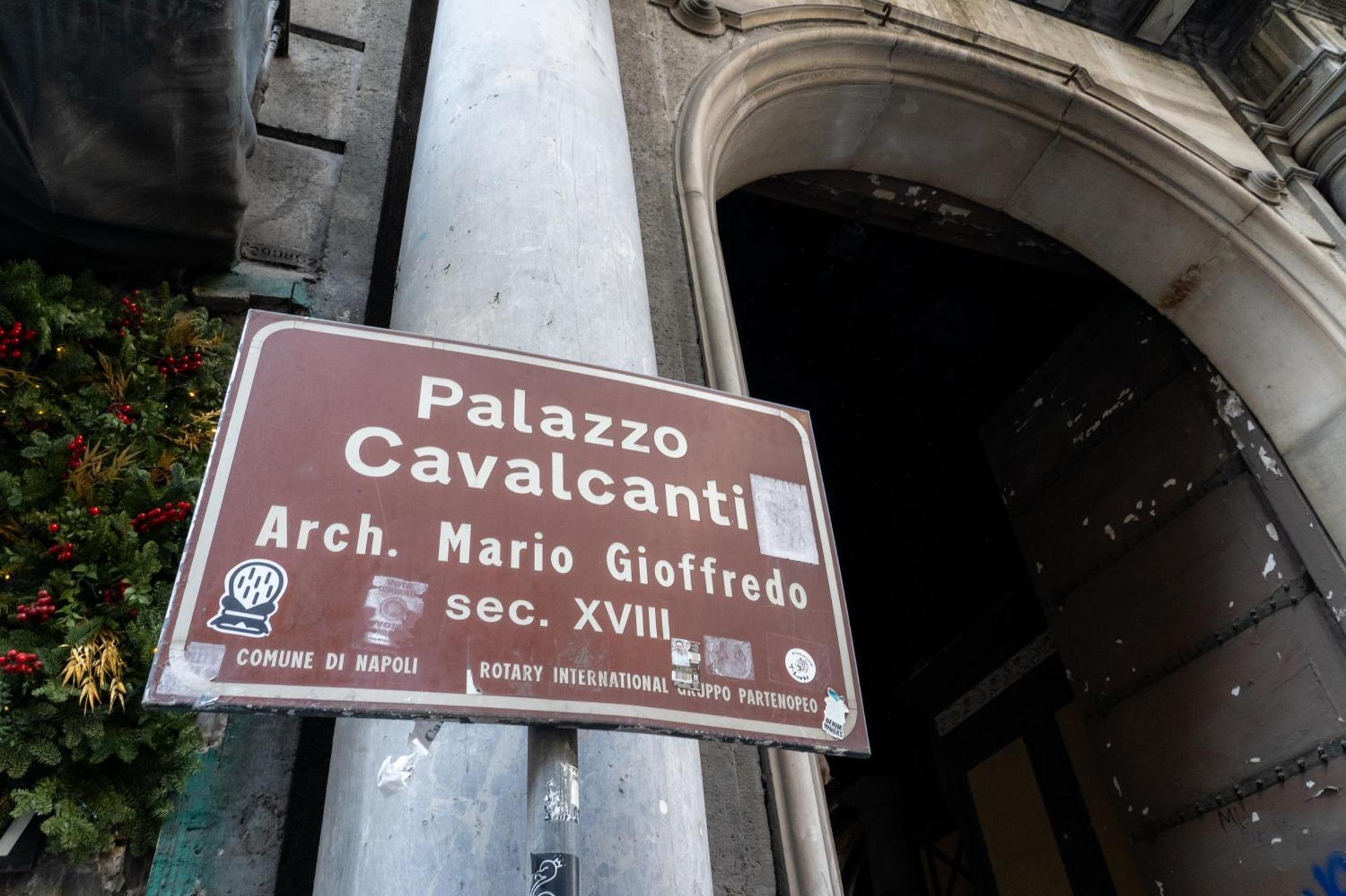 Domus Sibyllina, Palazzo Cavalcanti Napels Buitenkant foto