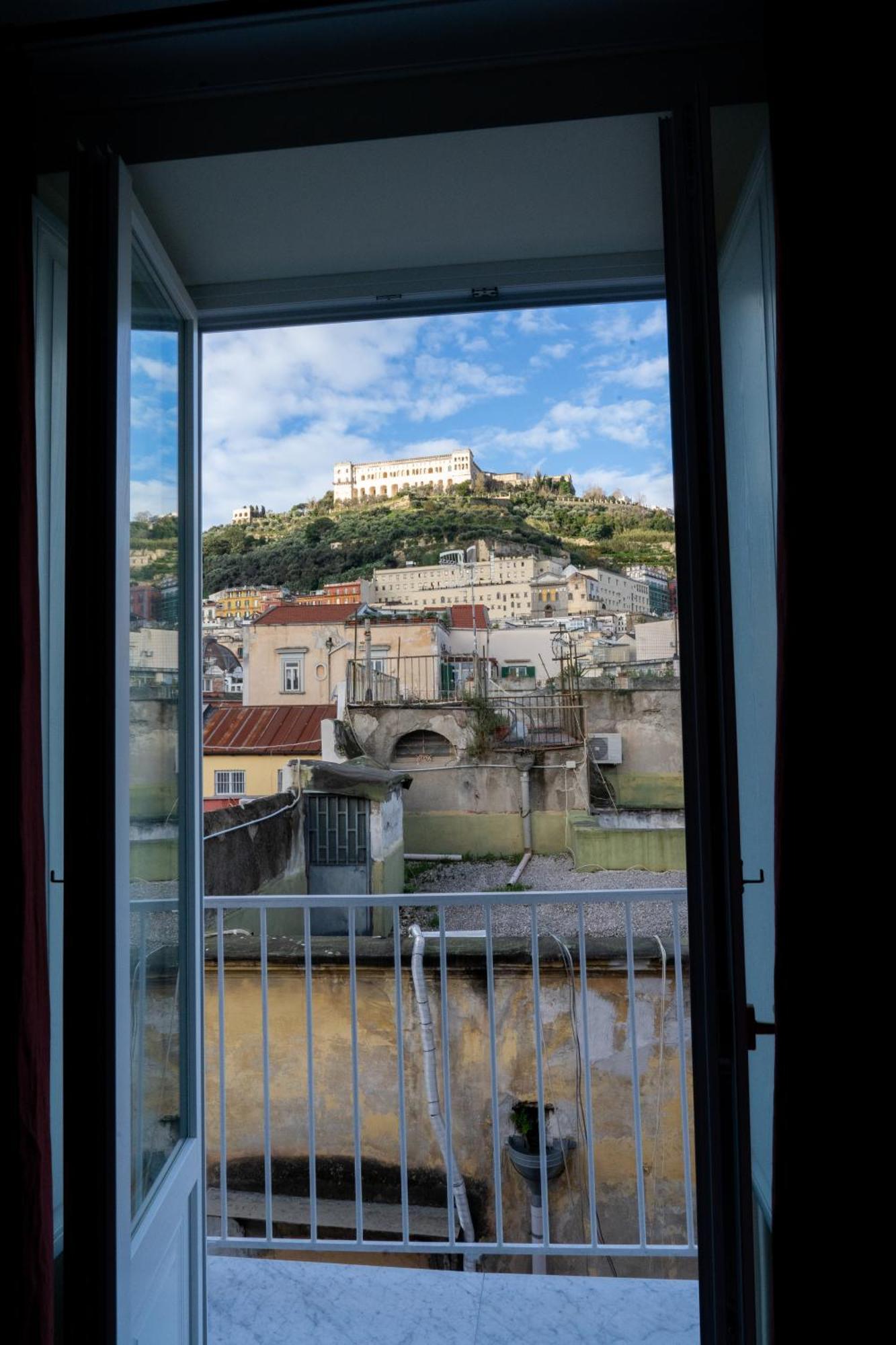 Domus Sibyllina, Palazzo Cavalcanti Napels Buitenkant foto